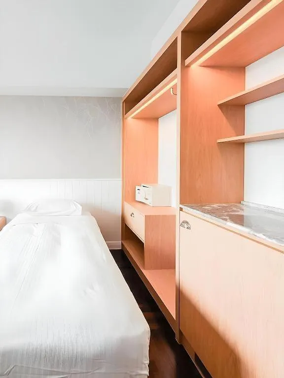 Hotel Caritas Oswald Cheung International House Hongkong 3*,